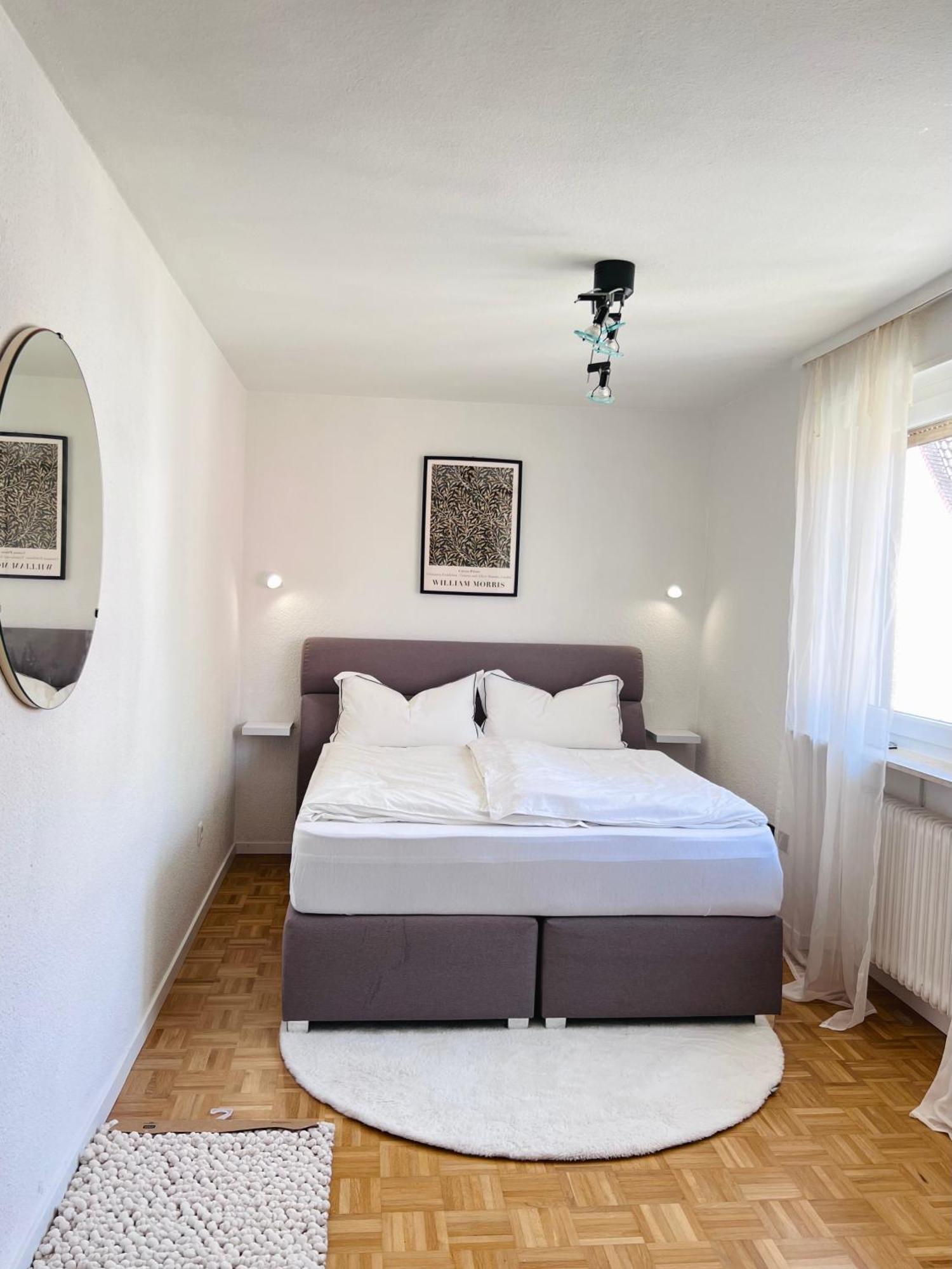 Privates Ferienhaus Mit Pool & Whirlpool Zentral In Bad Duerkheim Ngoại thất bức ảnh