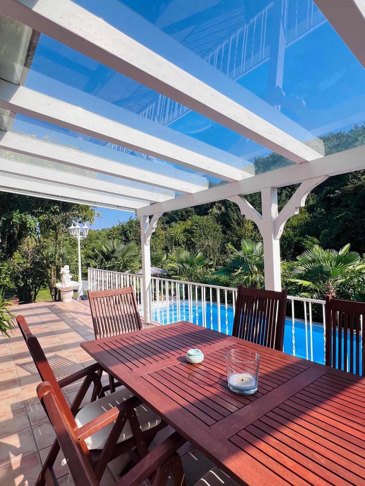 Privates Ferienhaus Mit Pool & Whirlpool Zentral In Bad Duerkheim Ngoại thất bức ảnh